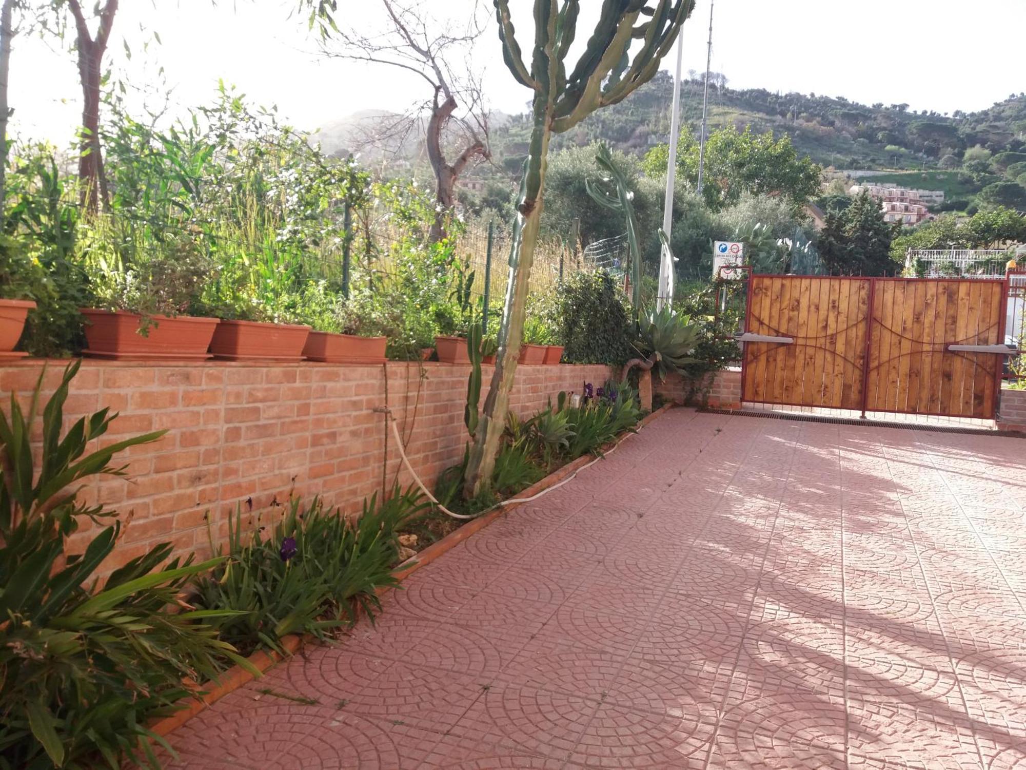 Fabiene Familyholidays Gelsonia Cefalu Exterior photo
