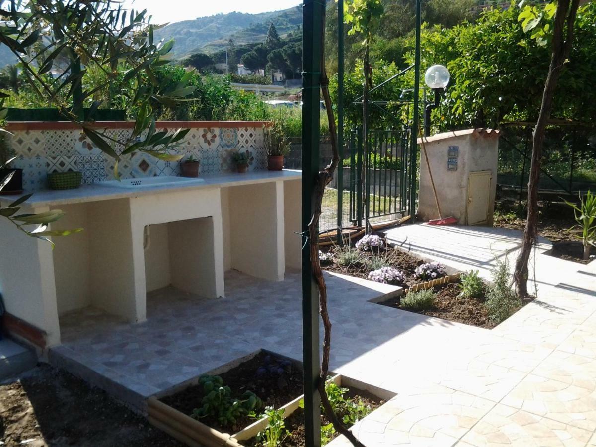 Fabiene Familyholidays Gelsonia Cefalu Exterior photo